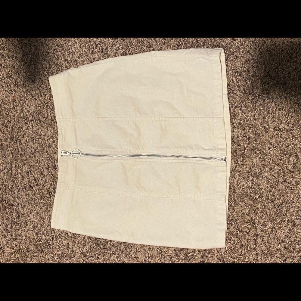 White zip skirt